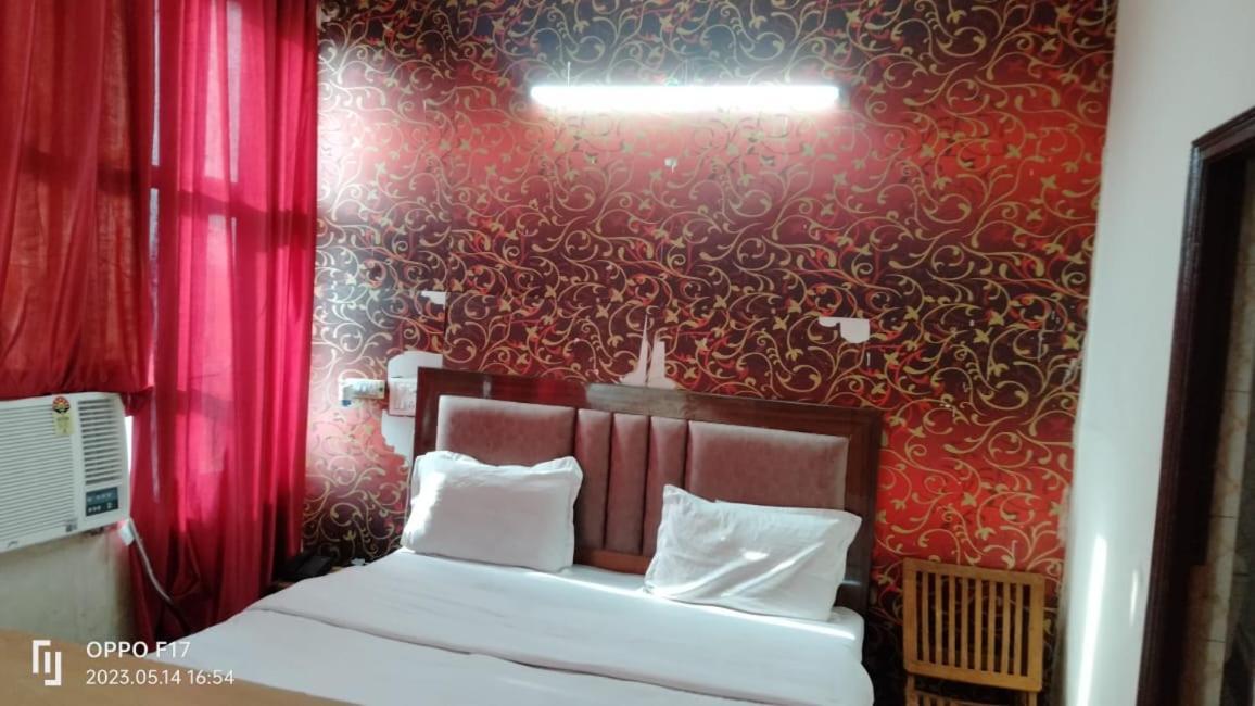 Hotel Diamond Palace 45C Chandīgarh Exterior foto